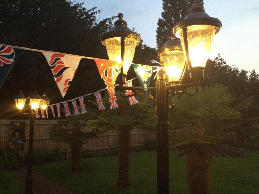 Grove End Otel Watford  Dış mekan fotoğraf