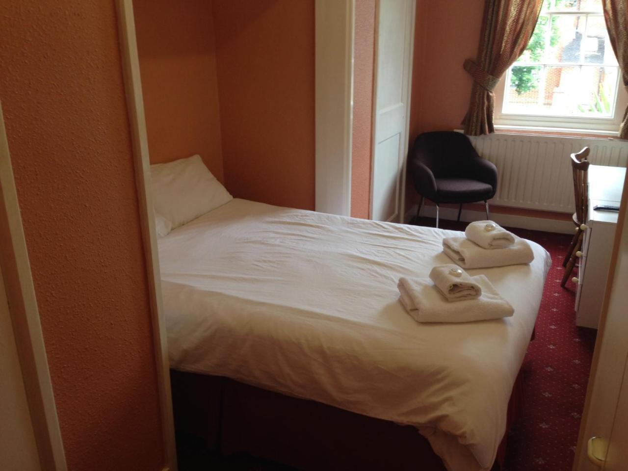 Grove End Otel Watford  Dış mekan fotoğraf